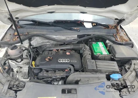 2017 Audi Q3 Premium z USA, uszkodzony, nr VIN WA1BCCFS4HR004046